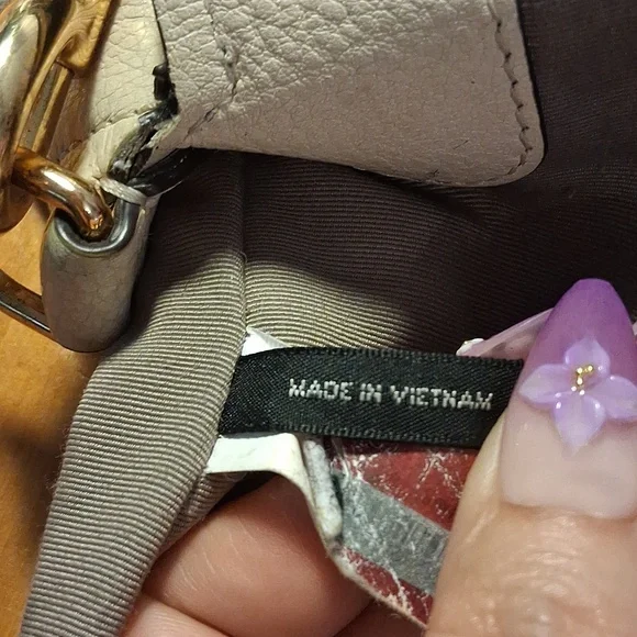 Marc Jacobs Cream & Navy Leather Crossbody Bag with Orange Strap - Picture 10 of 17